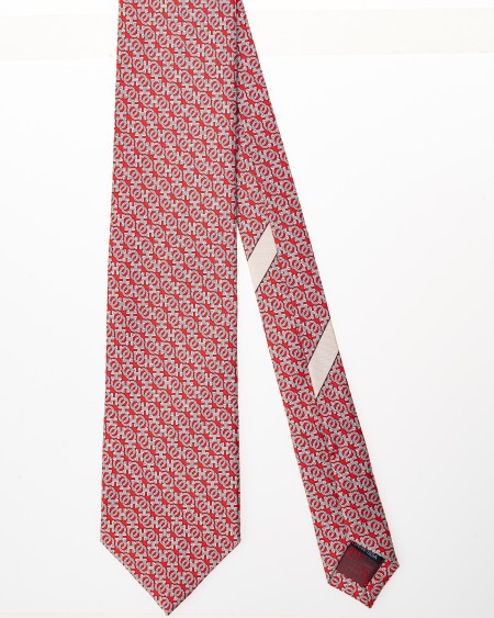 Shop SALVATORE FERRAGAMO  Cravatta: Salvatore Ferragamo cravatta in jacquard di seta.
Decorata da un pattern di mini loghi intrecciati.
Fondo a 7 cm.
Composizione: 100% seta.
Made in Italy.. 350493 4 OSCAR-005 749806